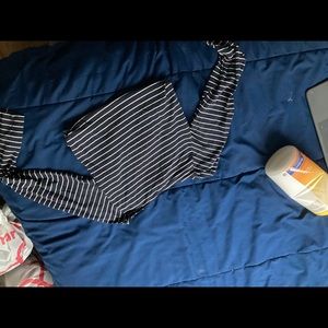 Fits cropped and tight/fitted